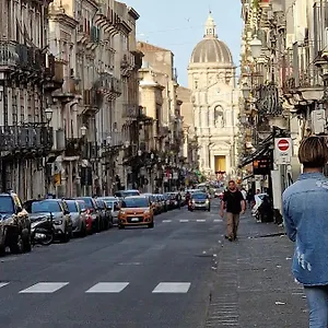 Leontini House , Catania Italia